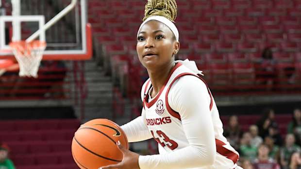 Razorbacks Makayla Daniels against UAPB